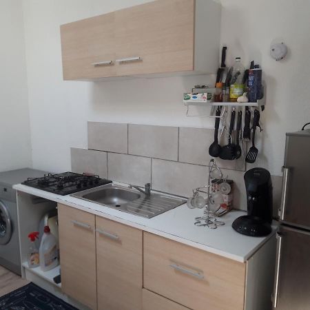 Appartement F1 Meuble 3 Personnes Aubenas Ngoại thất bức ảnh